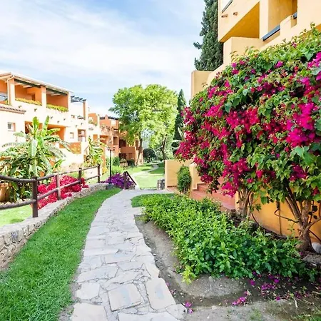 En Guadalmina Primera Linea De Campo De Golf Cartujanos * 마르베야