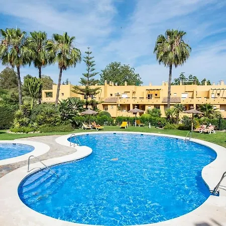 En Guadalmina Primera Linea De Campo De Golf Cartujanos