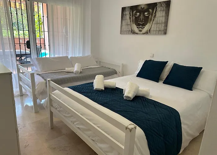 En Guadalmina Primera Linea De Campo De Golf Cartujanos Апартаменти