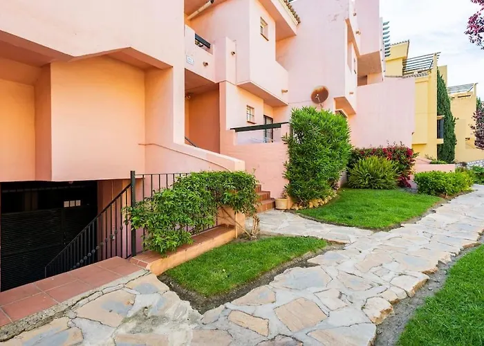 En Guadalmina Primera Linea De Campo De Golf Cartujanos Апартаменти