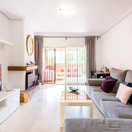 En Guadalmina Primera Linea De Campo De Golf Cartujanos Apartmán