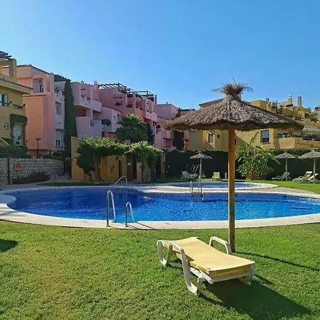 En Guadalmina Primera Linea De Campo De Golf Cartujanos Апартаменти